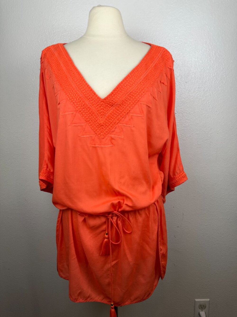 VIX PAULA HERMANNY ORANGE RED LACE DETAIL COVERUP Size L